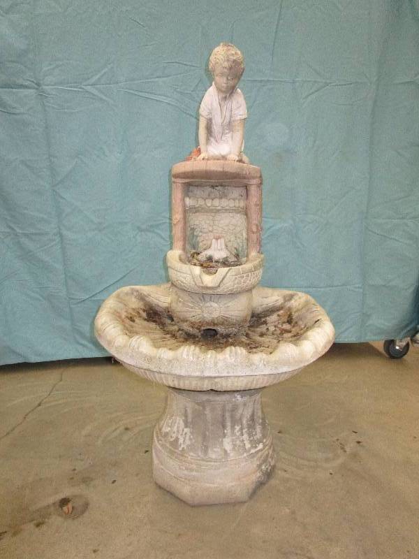 lot 154 image: 3 pc- Fountain 39 H x 20 Wide