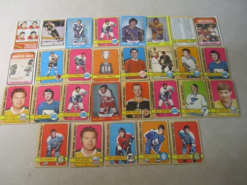 Lot of 29 Hockey Cards 1971-72  FS...