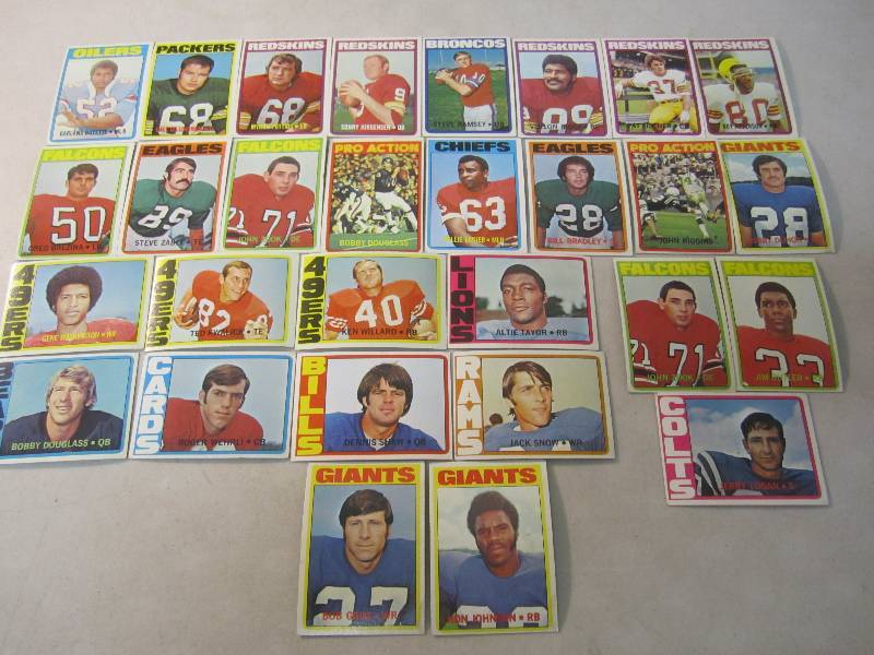 Lot of 29 Football Cards 1972  FS...