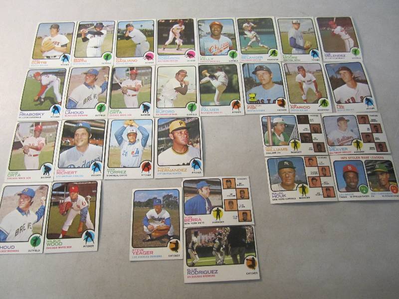 Lot of 29 Baseball Cards 1973  FS...