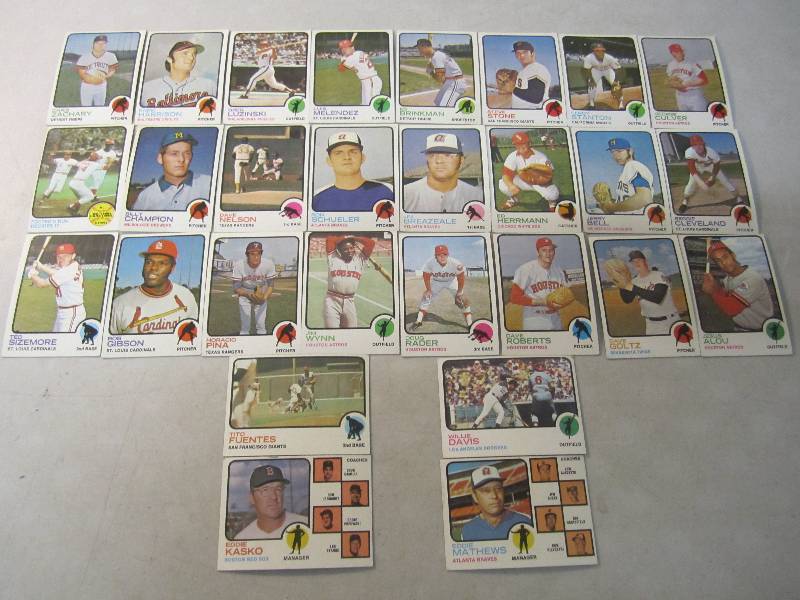 Lot of 28 Baseball Cards 1973  FS...