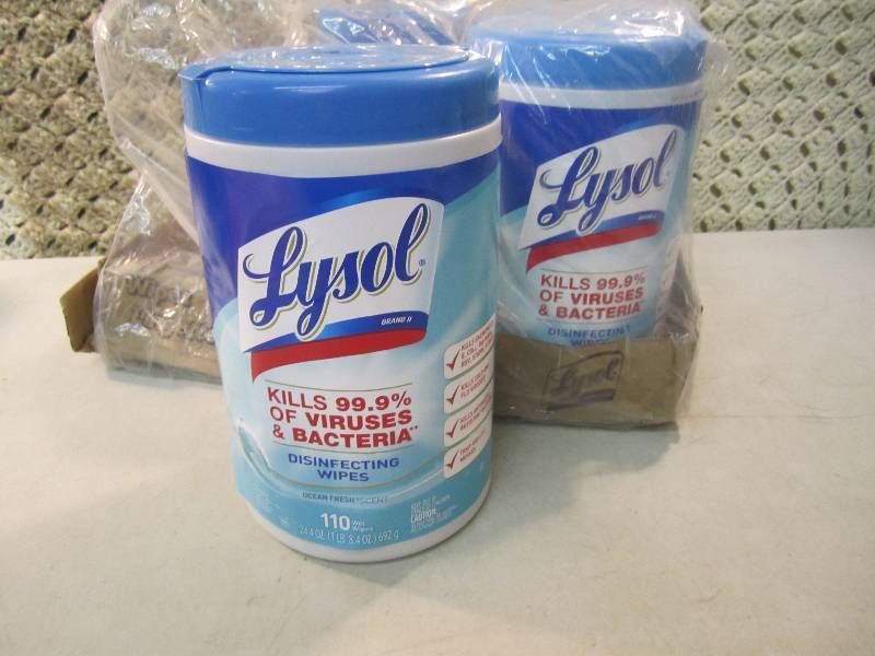 Lot of 4 Lysol Disinfecting Wipes 1...