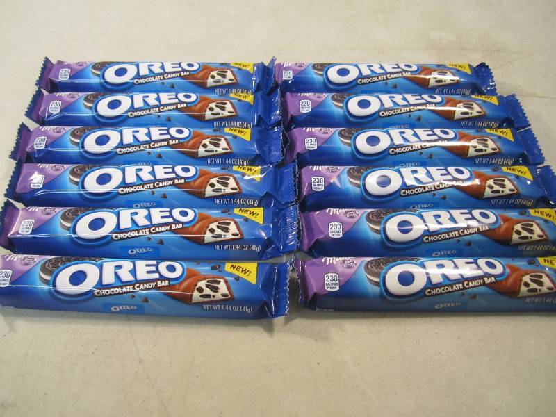 Lot of 12 Oreo Chocolate Candy Bars...