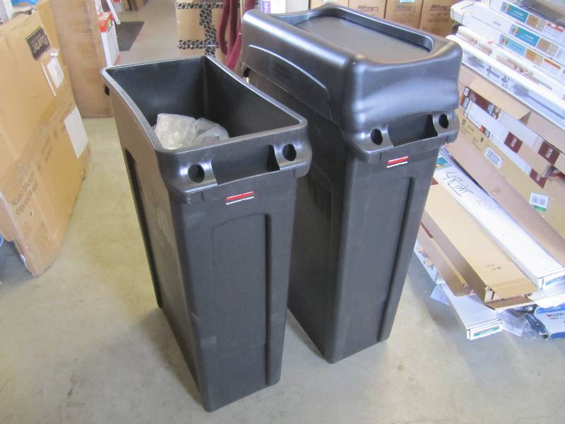 Lot of 2 Rubbermaid Slim Jim Trash ...