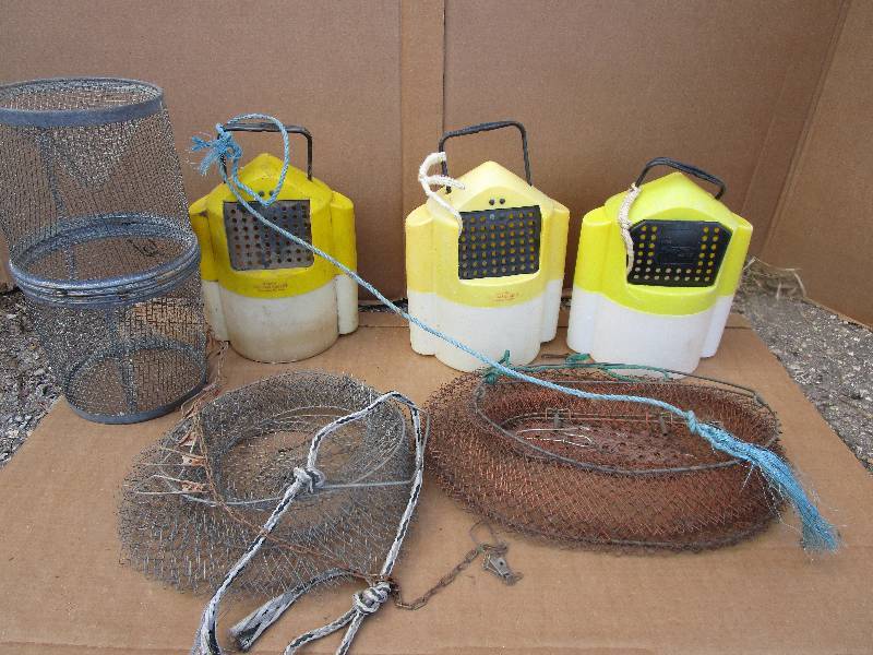 Minnow Buckets, Fish Baskets and Minnow Traps