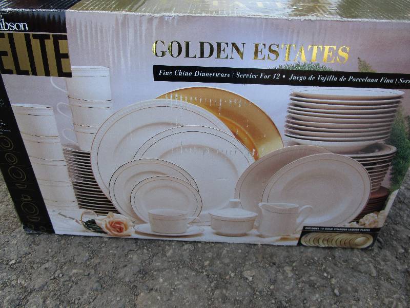 Gibson Dishes Service For 12 77 Pieces Still in Box Unused