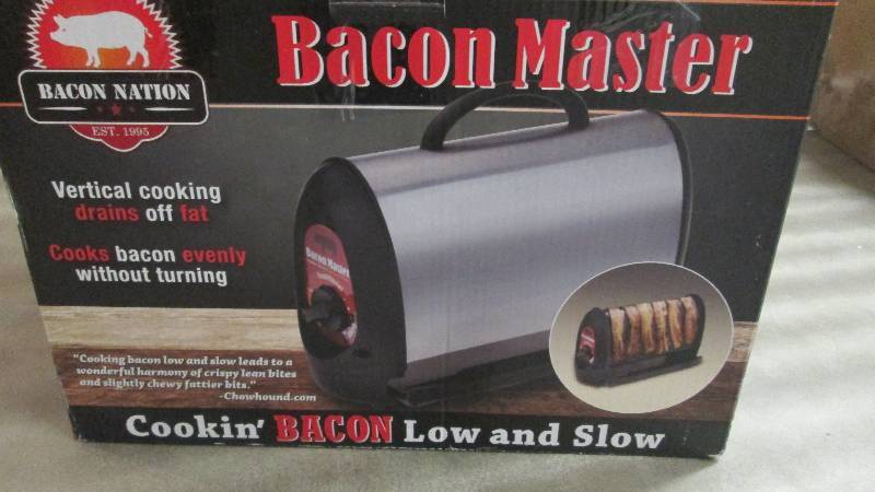 lot 27 image: Bacon Nation Bacon Master open box,...
