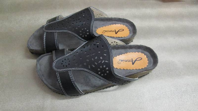 lot 34 image: Annie Shoes Slide Sandals Size 9W...