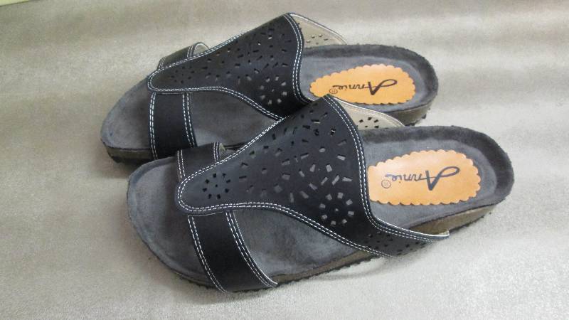 lot 35 image: Annie Shoes Slide Sandals Size 9W...
