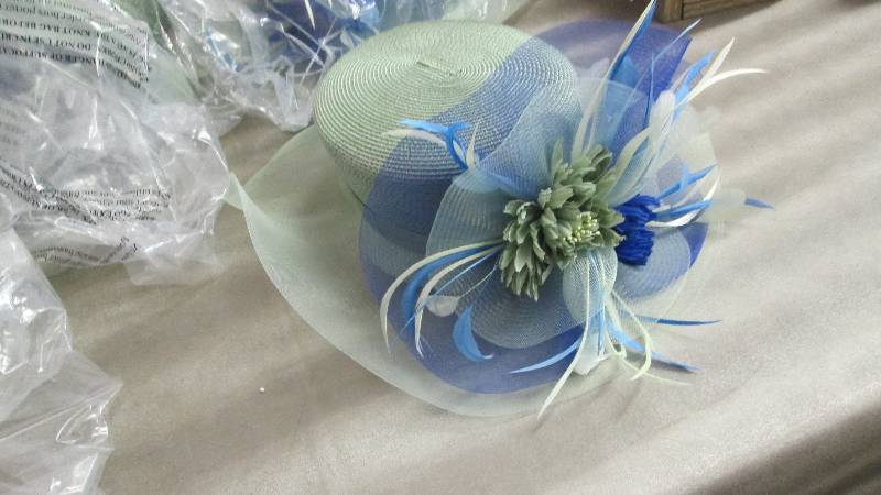 lot 55 image: Lot of 3 Ashro Ladies Hats...