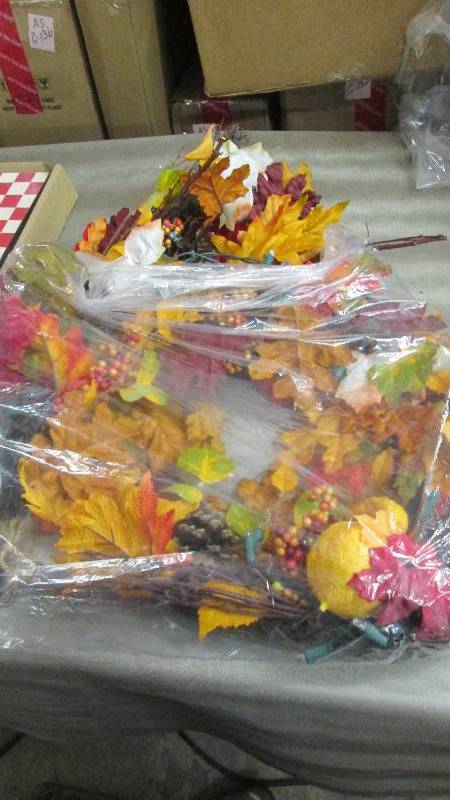 lot 69 image: Lit Fall Swag- tested...
