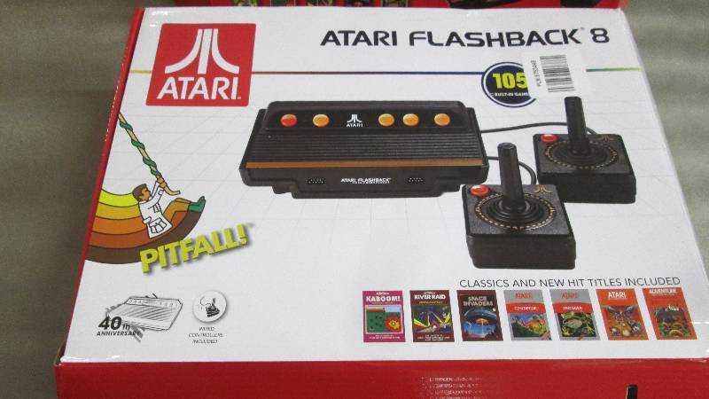 lot 81 image: Flashback 8 by Atari open box, unte...