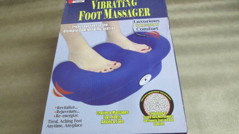 lot 98 image: Vibrating Foot Massager...