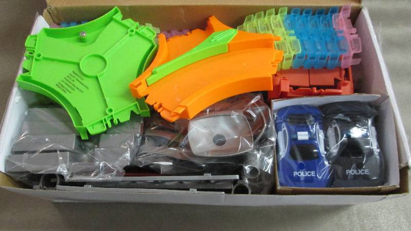 lot 115 image: Police Car Race Track open box Reta...