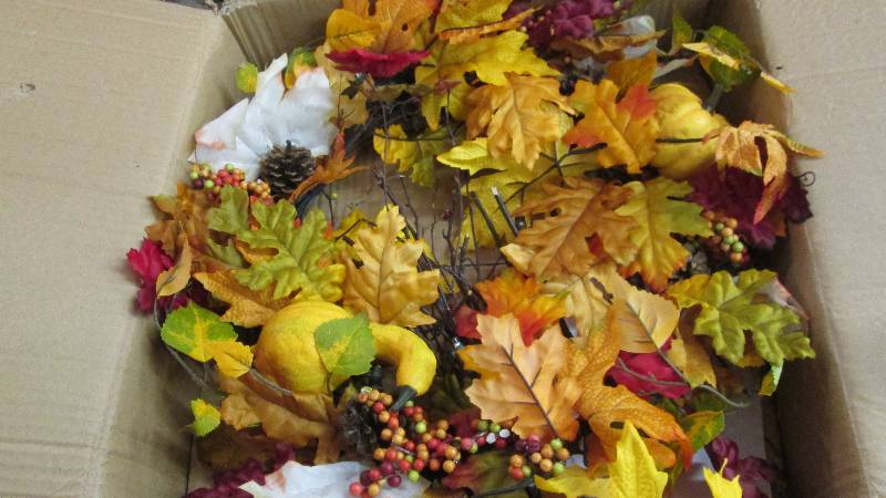 lot 121 image: Fall Lit Wreath untested Retail $59...