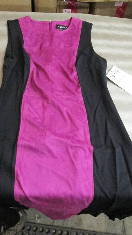 lot 169 image: Ashro M Sleeveless Dress...