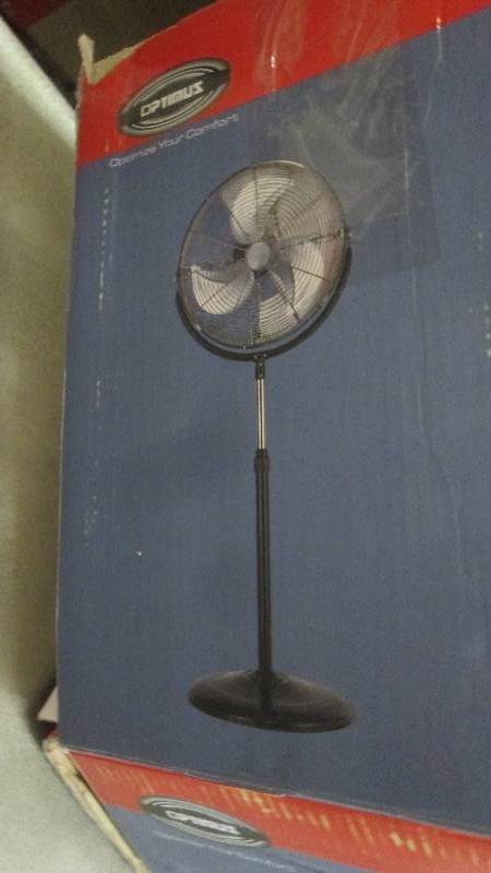 lot 255 image: 18 inch Industrial High Velocity Fa...