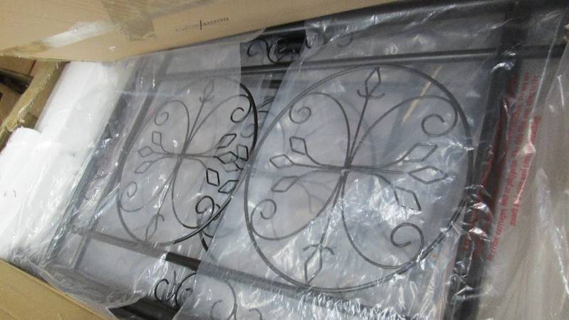 lot 259 image: Metal Clothes Organizer open box Re...