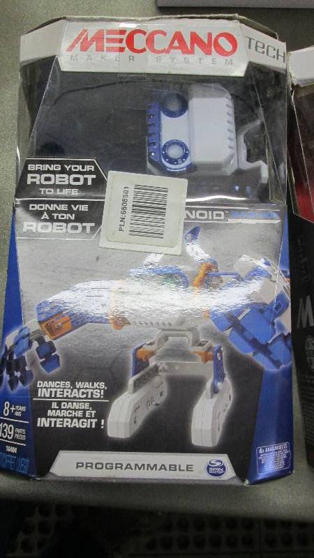 lot 279 image: Meccano Micronoid - Blue Basher Ret...