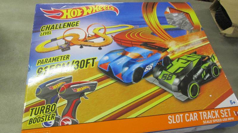 lot 298 image: Hot Wheels Challenge Level Slot Car...