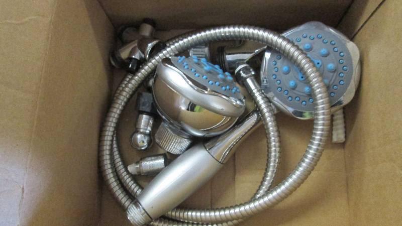lot 329 image: Sunbeam Shower Massager & Head Set ...