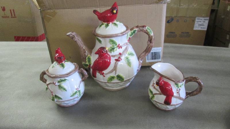 lot 342 image: Cardinal CeramicTeapot, SugarCream...