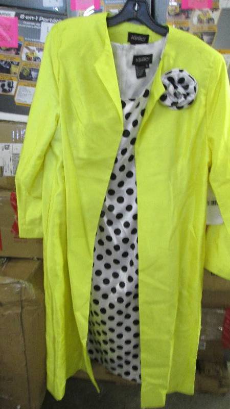 lot 351 image: Ashro Bright Yellow Long Jacket wit...