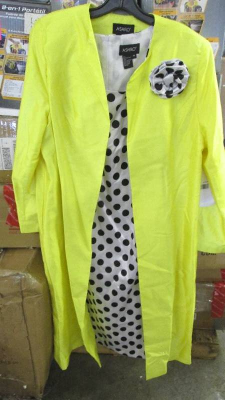 lot 355 image: Ashro Bright Yellow Long Jacket wit...