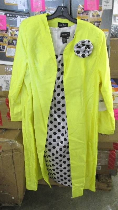 lot 356 image: Ashro Bright Yellow Long Jacket wit...