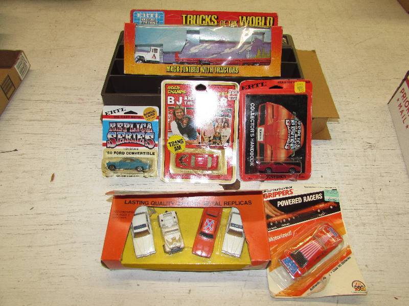 lot 391 image: COLLECTIBLE CARS, DUKES OF HAZZARD, TRUCK, CARS, MATCHBOX DISPLAY