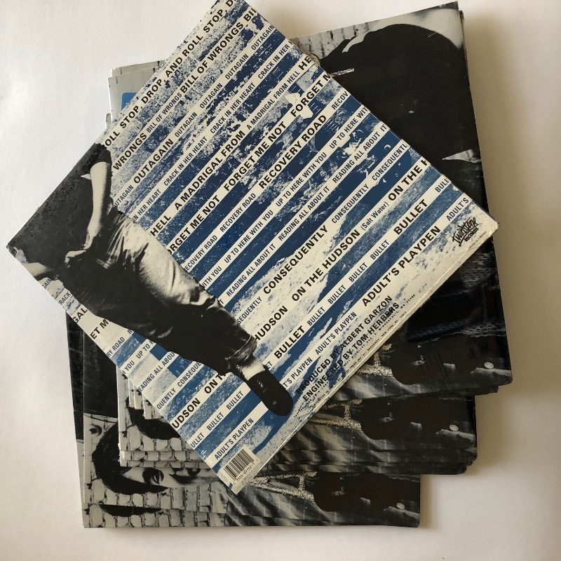 lot 331 image: Agitpop  Stick It Vinyl - TWIN TONE ( Lot of 10 )