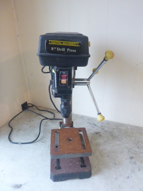 lot 27 image: Central Machinery 8 Drill Press