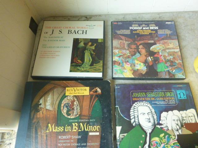 lot 52 image: 78 RPM Music Albums