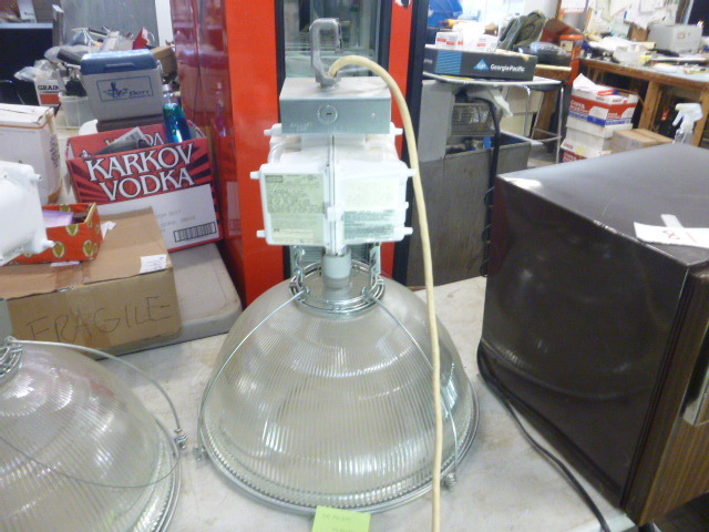 lot 81 image: Hubbell Mercury Vapor Industrial Light