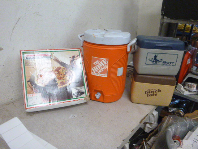 lot 99 image: Miscellaneous Items