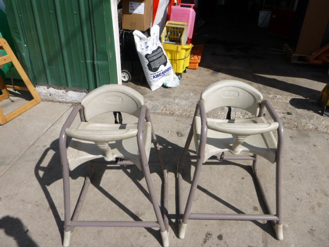 lot 130 image: 2 Cosco High Chairs