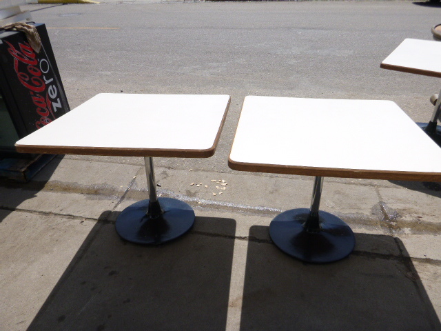 lot 147 image: 2 Square Tables