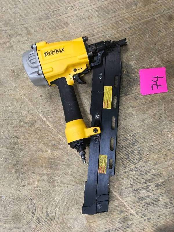 DeWalt 21 Degree Plastic Round Head Framing Nailer not used