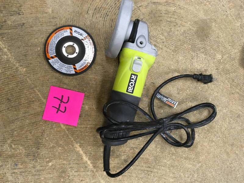 Ryobi 5.5Amp 4.5 in. Angle Grinder in very good condition