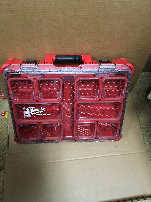 Milwaukee 22 in. Packout Storage Box New