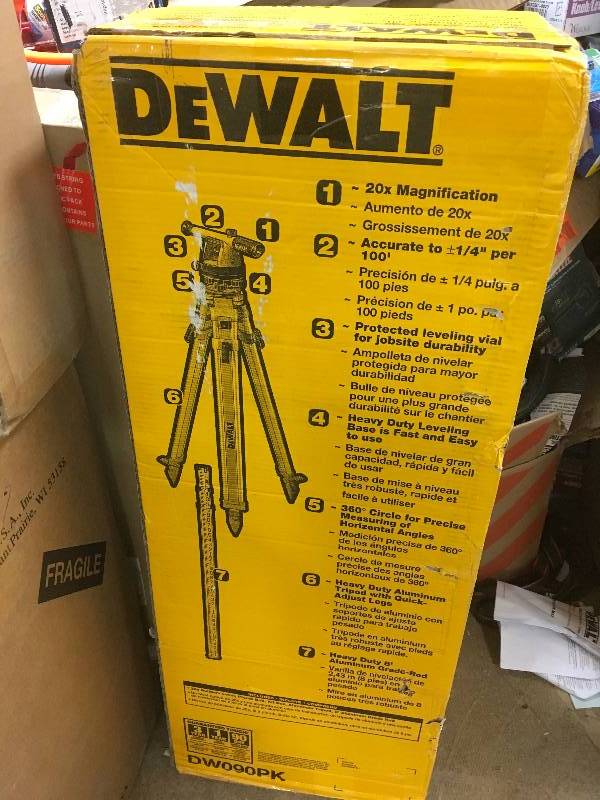 DeWalt 20X Builders Level Package Not used