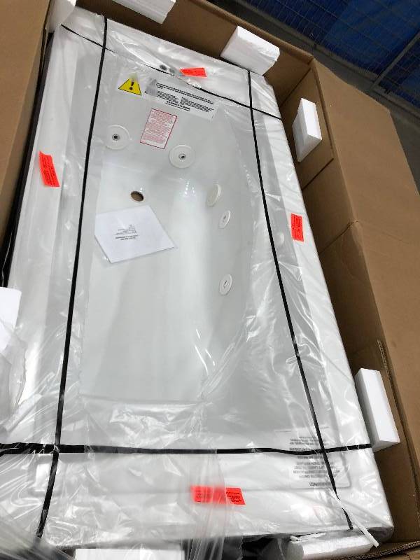 American Standard Evolution 60 in. x 32 in. Whirlpool Tub with EverClean Right Hand Drain in White open box never used Retail $ 850