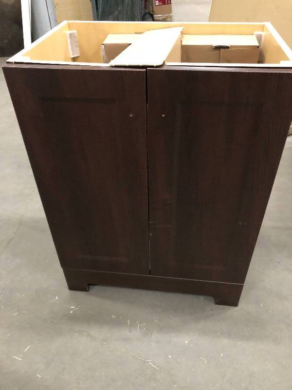 Glacier Bay Shaila 24.5 in. W Bath Vanity in Truffle with Cultured Marble Vanity Top in White with White Basin not used