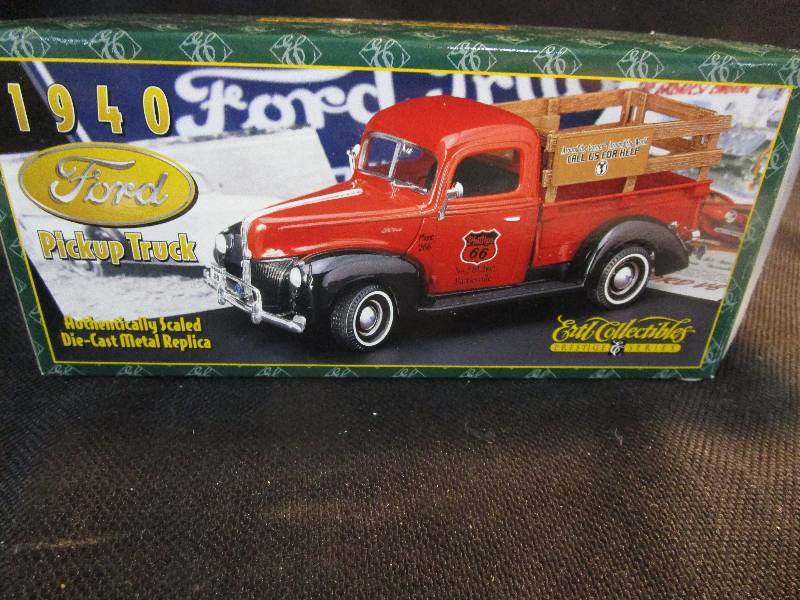 lot 30 image: 1940 Ford Pickup Phillips 66 by Ertl #F440