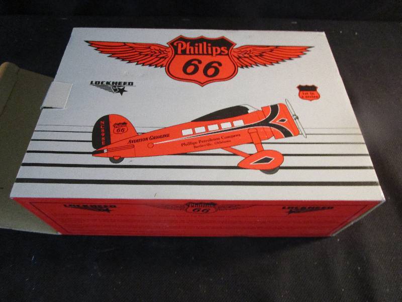 lot 32 image: Phillips 66 Lockheed Vega Airplane Bank Spec Cast 1992 #35028