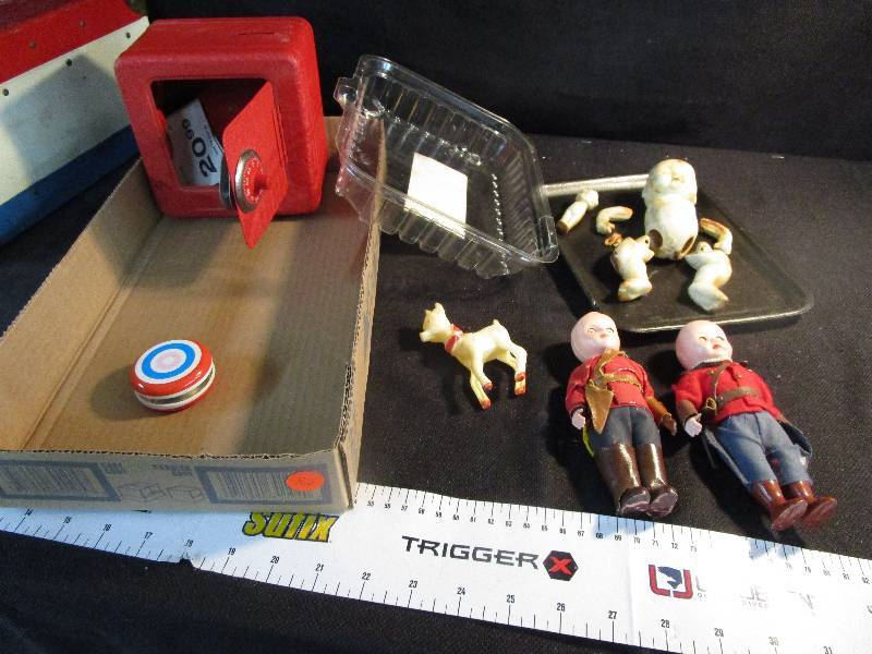 lot 82 image: Metal skate box and misc toys