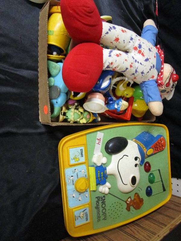 lot 84 image: Misc box of toys