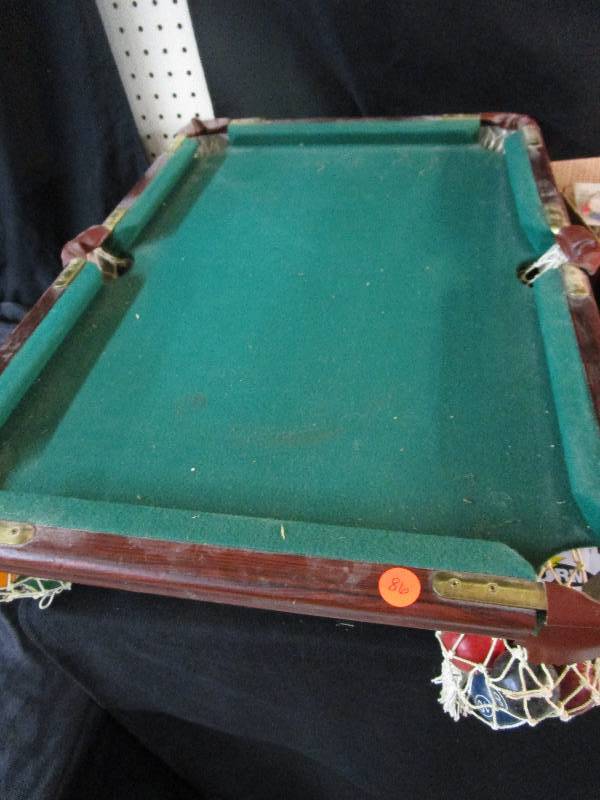 lot 86 image: Pool Set and Dart Board