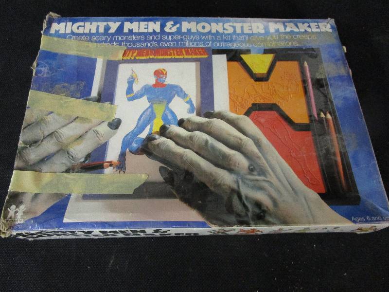 lot 112 image: Coloring Toy