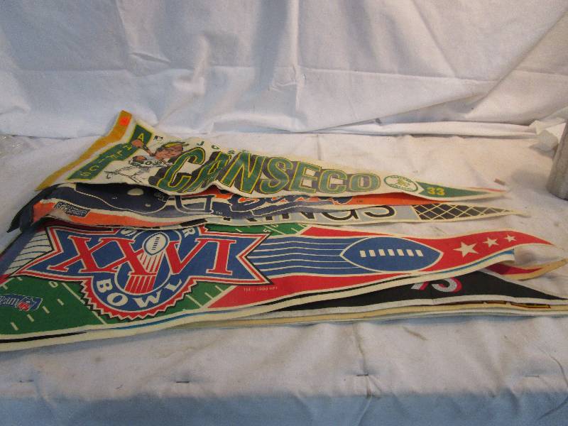 lot 173 image: Sports Pennants